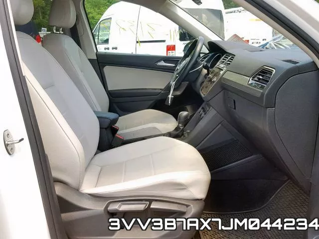 3VV3B7AX7JM044234 фото 6