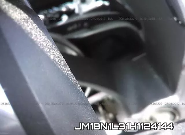 JM1BN1L31H1124144 фото 8