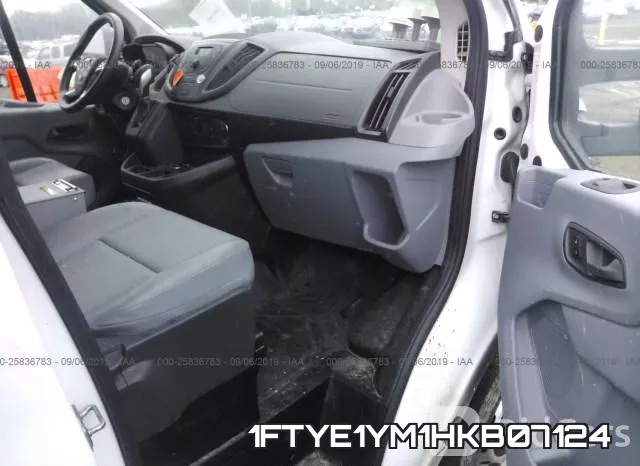 1FTYE1YM1HKB07124 фото 6