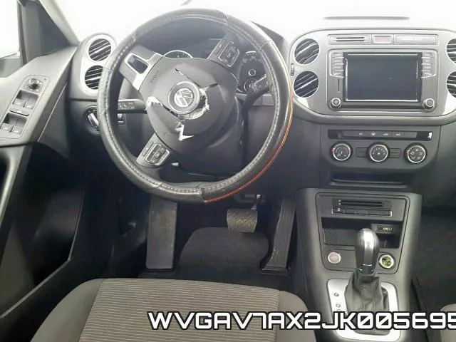 WVGAV7AX2JK005695 фото 10