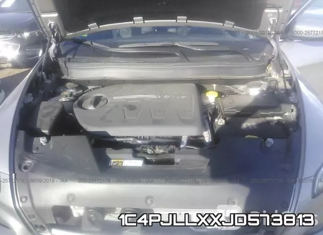 1C4PJLLXXJD573813 фото 2