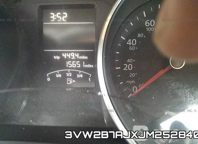 3VW2B7AJXJM252840 фото 8