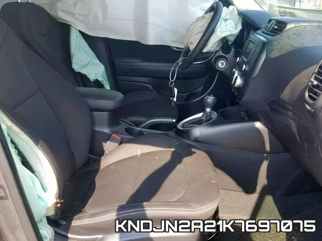 KNDJN2A21K7697075 фото 6