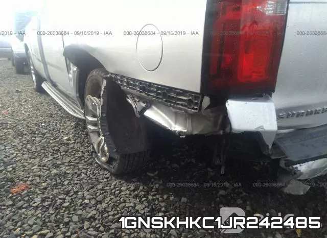 1GNSKHKC1JR242485 фото 7