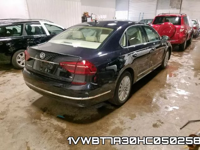 1VWBT7A30HC050258 фото 5