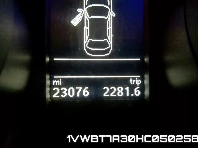 1VWBT7A30HC050258 фото 9