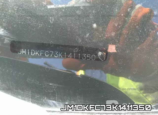JM1DKFC73K1411350 фото 10
