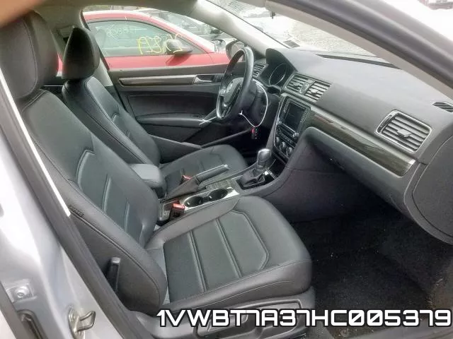 1VWBT7A37HC005379 фото 6