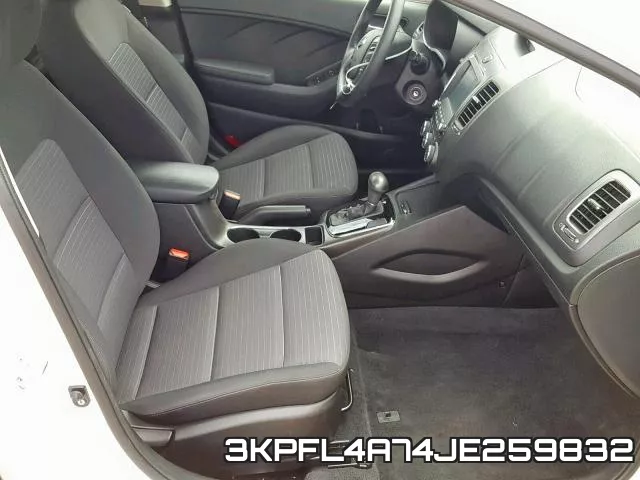 3KPFL4A74JE259832 фото 6