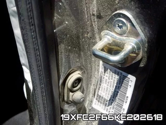 19XFC2F66KE202618 фото 2