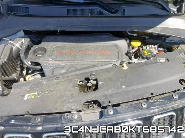 3C4NJCAB0KT685742 фото 8