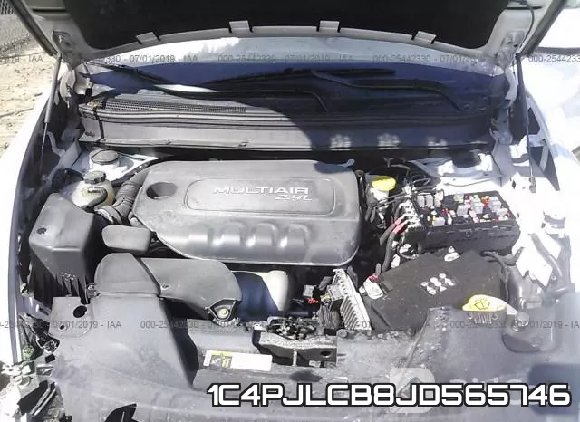 1C4PJLCB8JD565746 фото 2