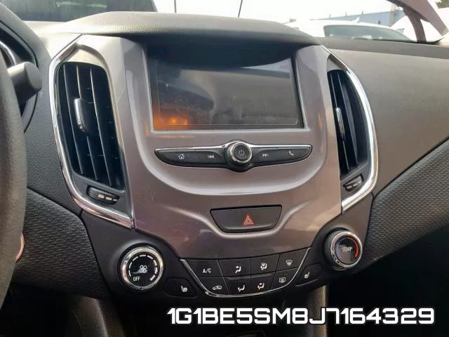 1G1BE5SM8J7164329 фото 9