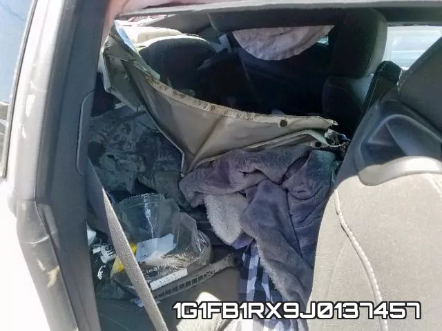 1G1FB1RX9J0137457 фото 6