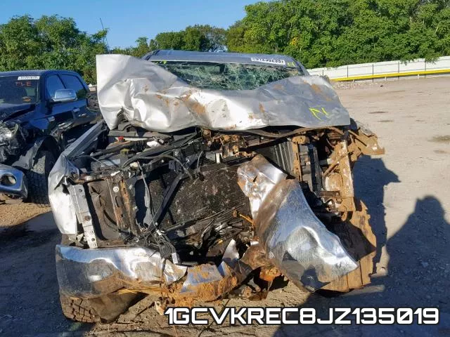 1GCVKREC8JZ135019 фото 10