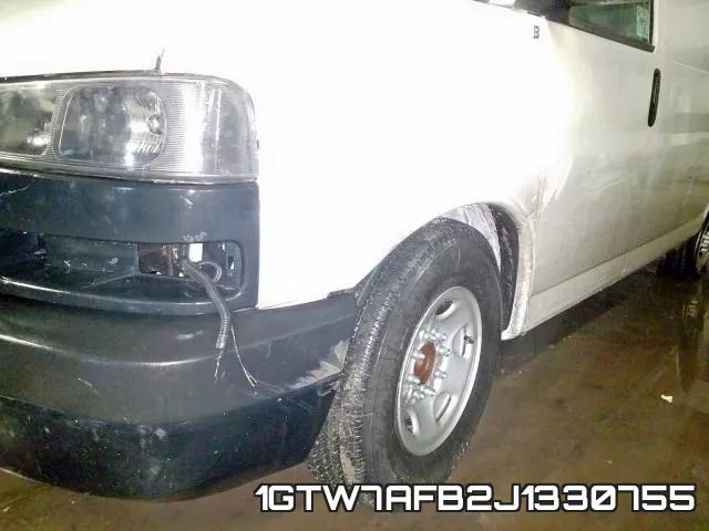 1GTW7AFB2J1330755 фото 10