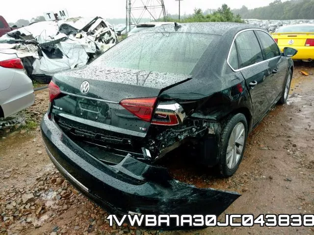 1VWBA7A30JC043838 фото 5