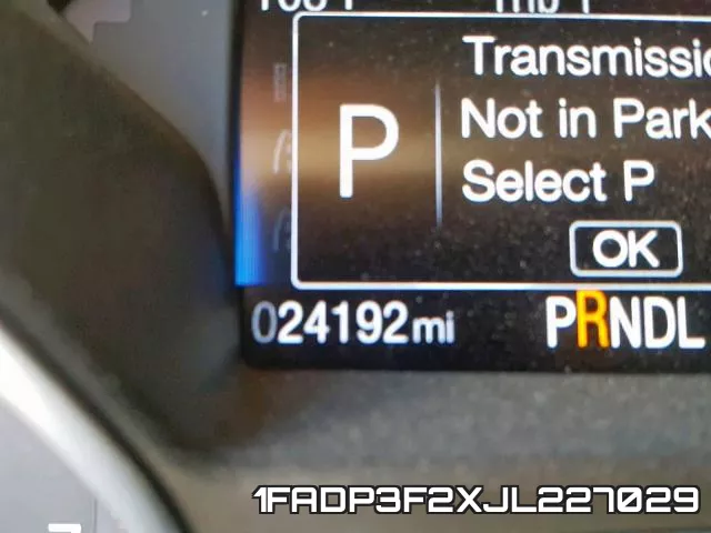 1FADP3F2XJL227029 фото 9
