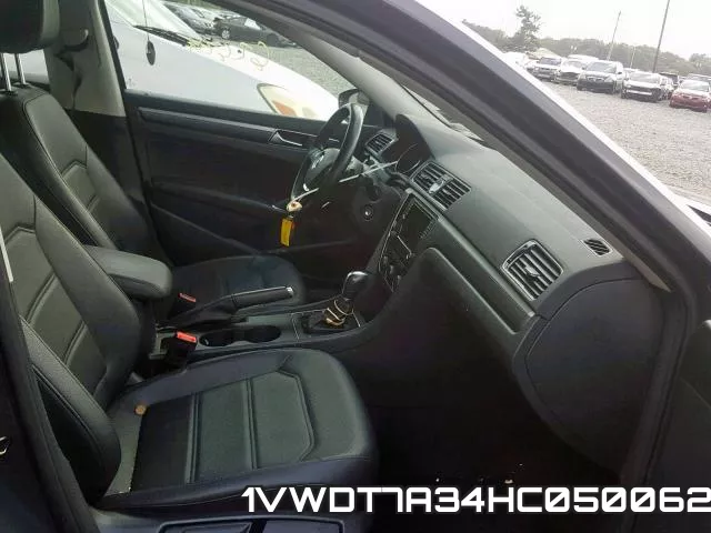 1VWDT7A34HC050062 фото 6