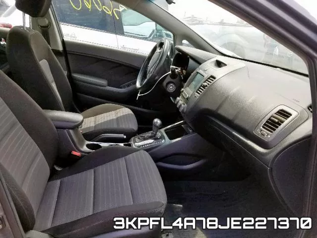 3KPFL4A78JE227370 фото 6