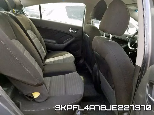 3KPFL4A78JE227370 фото 7