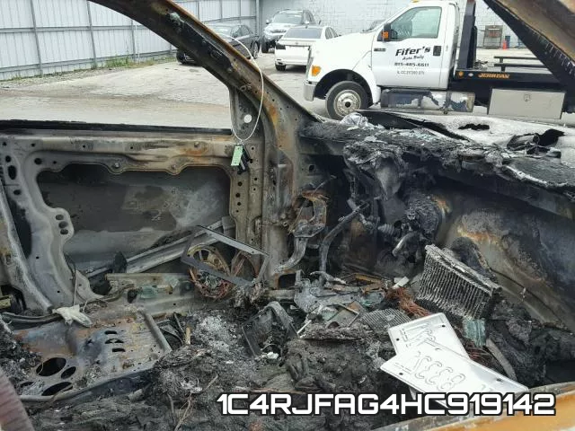1C4RJFAG4HC919142 фото 6