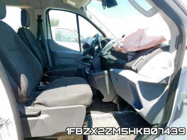 1FBZX2ZM5HKB07439 фото 6