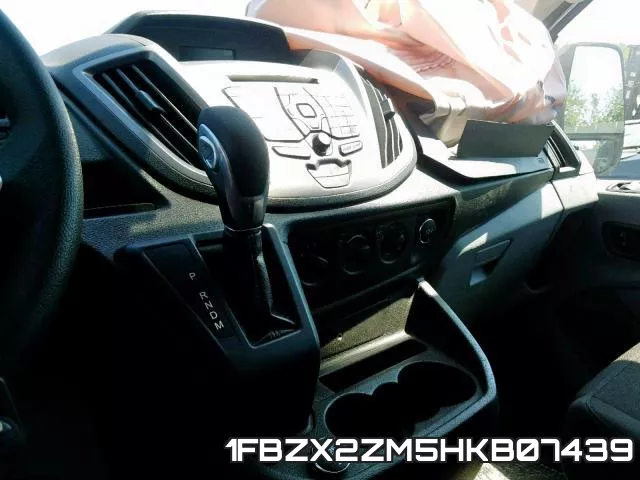 1FBZX2ZM5HKB07439 фото 10