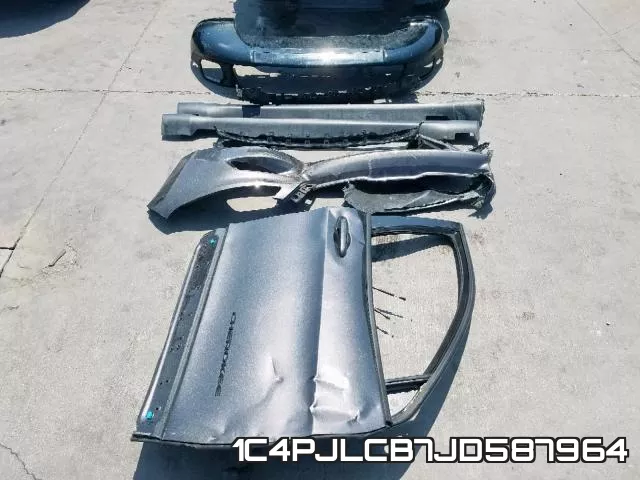 1C4PJLCB7JD587964 фото 10