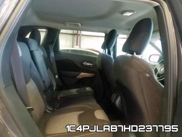 1C4PJLAB7HD237795 фото 7