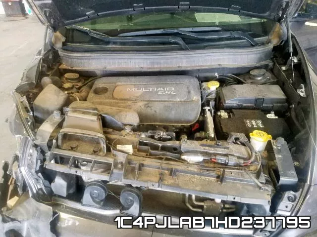 1C4PJLAB7HD237795 фото 8