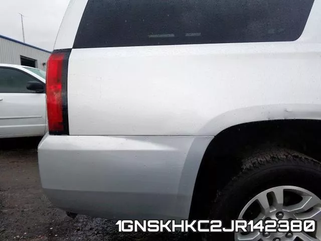 1GNSKHKC2JR142380 фото 10