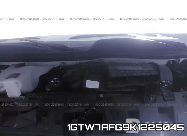 1GTW7AFG9K1225045 фото 2