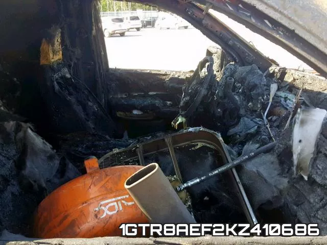 1GTR8AEF2KZ410686 фото 6