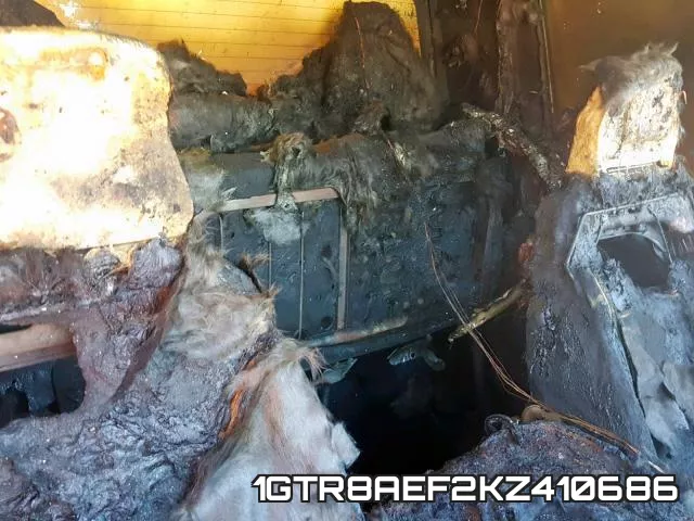 1GTR8AEF2KZ410686 фото 7