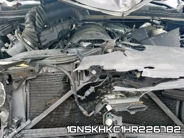 1GNSKHKC1HR226782 фото 8