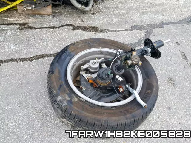 7FARW1H82KE005828 фото 10