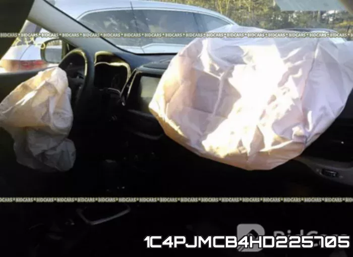 1C4PJMCB4HD225705 фото 6