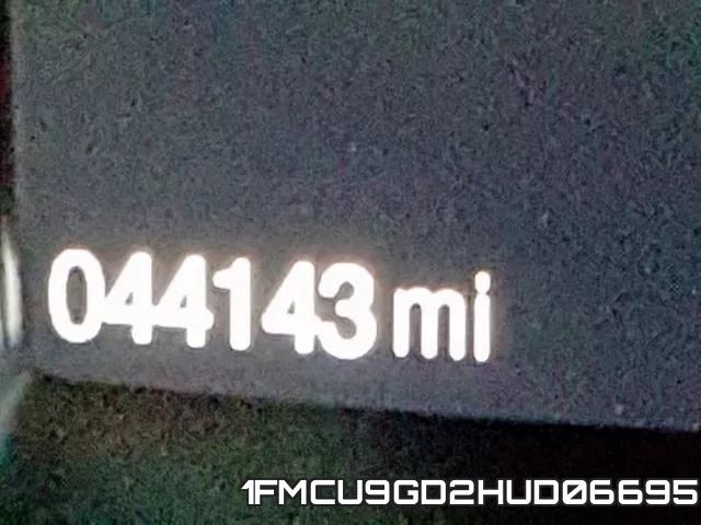 1FMCU9GD2HUD06695 фото 8
