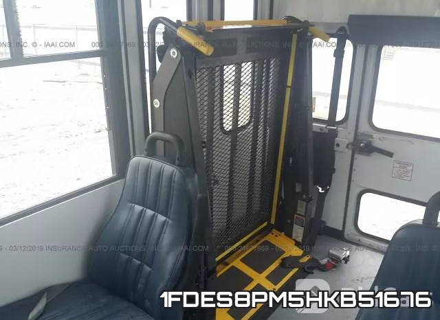 1FDES8PM5HKB51676 фото 8