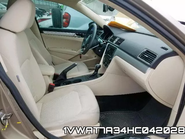 1VWAT7A34HC042028 фото 6
