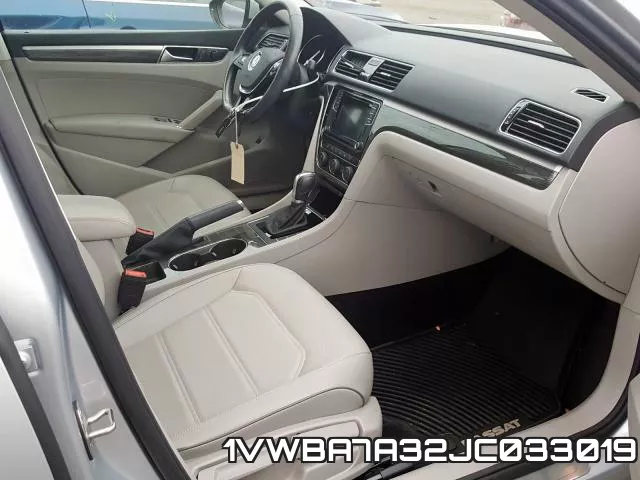 1VWBA7A32JC033019 фото 6