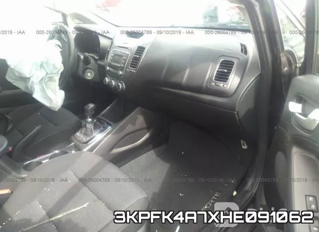 3KPFK4A7XHE091062 фото 6