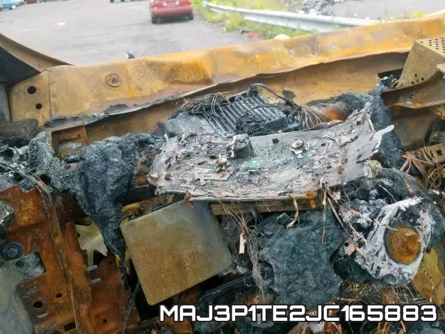 MAJ3P1TE2JC165883 фото 9