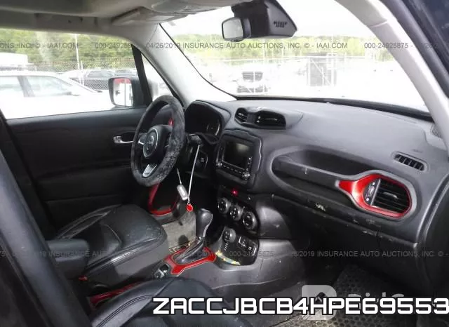 ZACCJBCB4HPE69553 фото 6