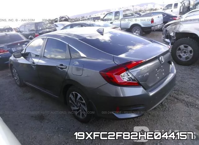 19XFC2F82HE044157 фото 4
