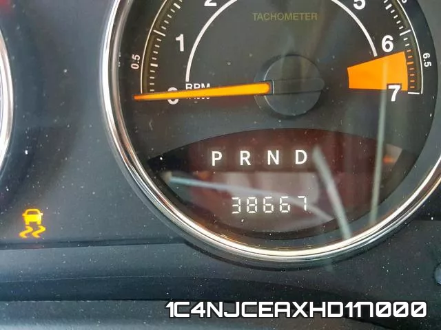 1C4NJCEAXHD117000 фото 9