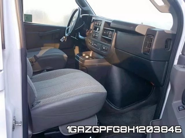 1GAZGPFG8H1203846 фото 6