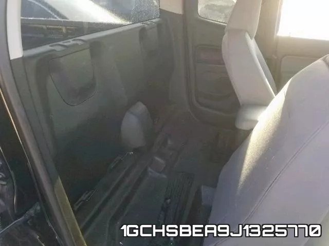 1GCHSBEA9J1325770 фото 7