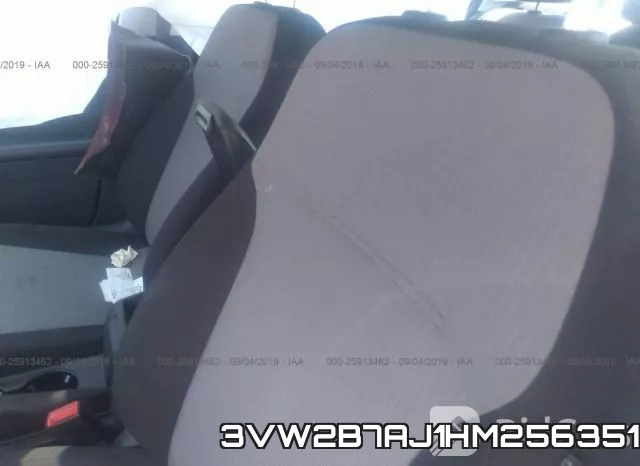 3VW2B7AJ1HM256351 фото 9